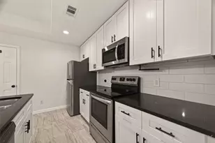 4302 Hirsch Rd, Houston, TX 77026 - Photo 7