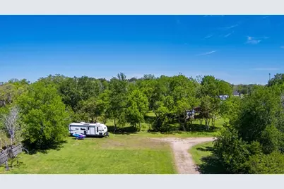 155 County Road 133, Alvin, TX 77511 - Photo 3