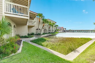 9D Dana Drive, Galveston, TX 77554 - Photo 15