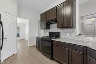 2136 Pacific Loon Ln, Conroe, TX 77385 - Photo 9