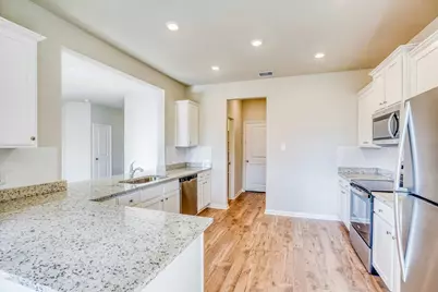 8202 Blooming Meadow Lane, Houston, TX 77016 - Photo 7