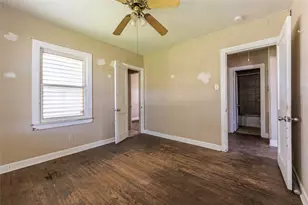 5621 Ave Q 1/2, Galveston, TX 77551 - Photo 9