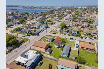 5621 Avenue Q 1/2, Galveston, TX 77551 - Photo 29