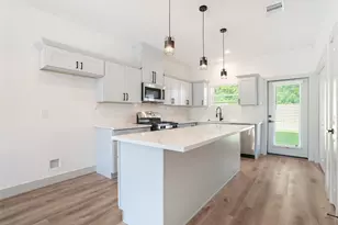 9913 Dipping Woods St, Houston, TX 77076 - Photo 3