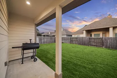 203 Hampton Glen Road, Montgomery, TX 77356 - Photo 3