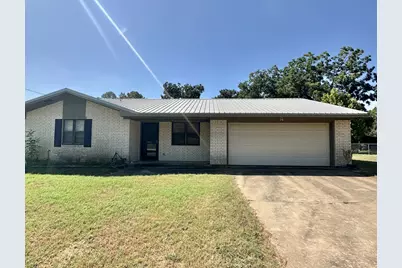 1204 E Stone, Brenham, TX 77833 - Photo 1