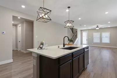 2013 Woodland Pine Court, The Woodlands, TX 77384 - Photo 7