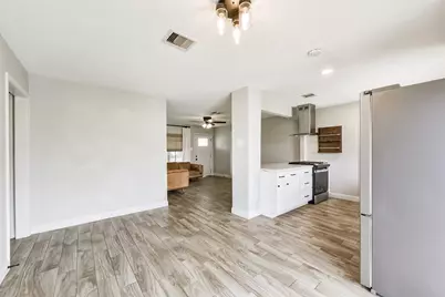 1502 Ansbury Drive, Houston, TX 77018 - Photo 13