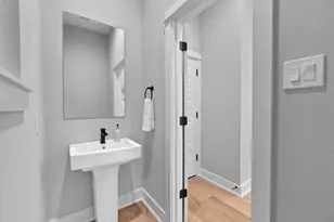 4210 McKinley St, Houston, TX 77051 - Photo 9