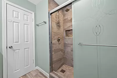 10635 Seaford Drive, Houston, TX 77089 - Photo 9