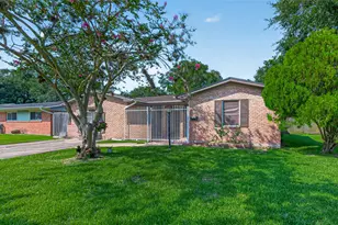 10635 Seaford Dr, Houston, TX 77089 - Photo 5