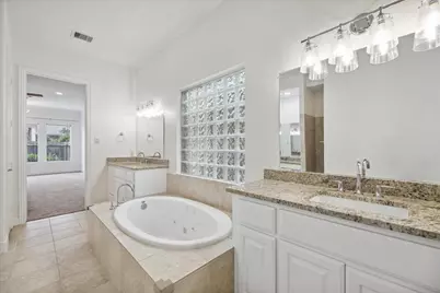 95 N Mews Wood Court, The Woodlands, TX 77381 - Photo 23