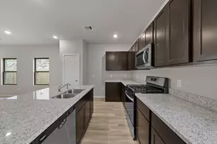 2910 Rockwood Dr, Rosharon, TX 77583 - Photo 7