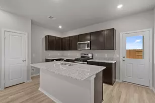 2910 Rockwood Dr, Rosharon, TX 77583 - Photo 5