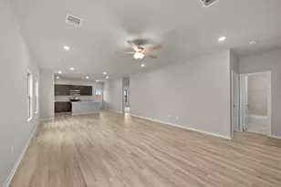 2910 Rockwood Dr, Rosharon, TX 77583 - Photo 11
