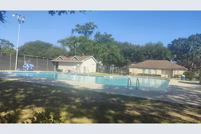 13903 Chevy Chase Drive, Houston, TX 77077 - Photo 45