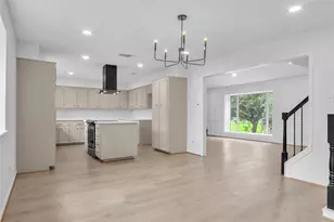 108 Woodland Rd, Lake Jackson, TX 77566 - Photo 11