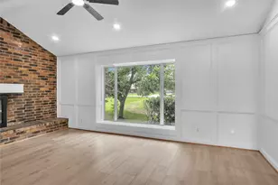 108 Woodland Rd, Lake Jackson, TX 77566 - Photo 9