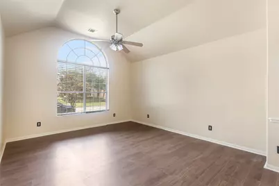 24706 E Burnaby Circle, Spring, TX 77373 - Photo 11