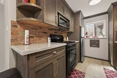 1404 Welch St #8, Houston, TX 77006 - Photo 5