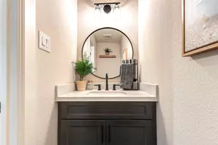 11005 Upland Forest Dr, Houston, TX 77043 - Photo 13