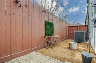 11005 Upland Forest Dr, Houston, TX 77043 - Photo 35