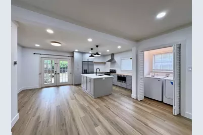 1912 McDuffie, Houston, TX 77019 - Photo 7