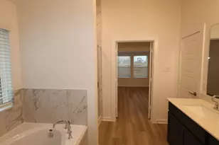 1218 Sacred Light Ln, La Marque, TX 77568 - Photo 5