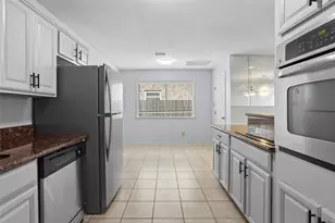 16 Harbor Ln, Kemah, TX 77565 - Photo 11