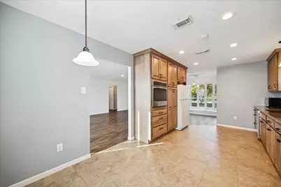 11302 Brook Meadows Lane, Meadows Place, TX 77477 - Photo 15