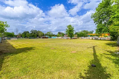 1710 Berry Road, Houston, TX 77093 - Photo 9