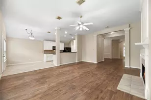 11619 Cedarvale Ln, Tomball, TX 77377 - Photo 5
