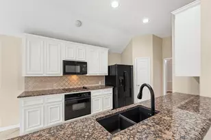 11619 Cedarvale Ln, Tomball, TX 77377 - Photo 11