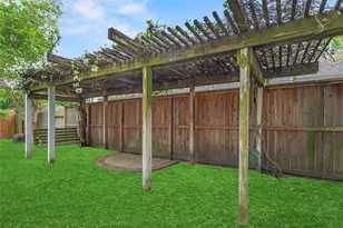 11619 Cedarvale Ln, Tomball, TX 77377 - Photo 17