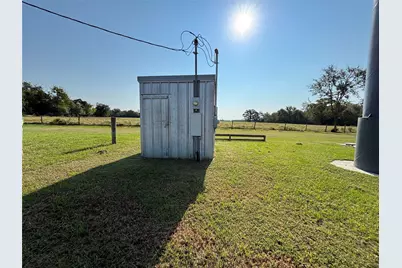 38042 N Highway 6, Hempstead, TX 77445 - Photo 13