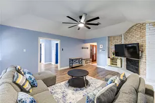 8514 Ashwyne Ln, La Porte, TX 77571 - Photo 13