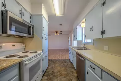 1404 Woodson Lane, Brenham, TX 77833 - Photo 3