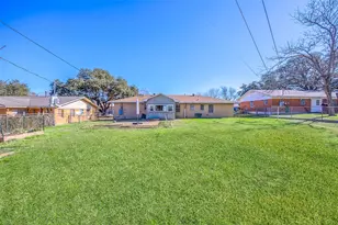 1404 Woodson Ln, Brenham, TX 77833 - Photo 21