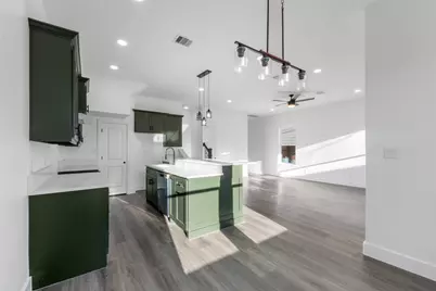 1306 Duff Lane, Houston, TX 77022 - Photo 13