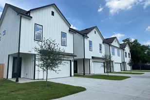 1306 Duff Ln, Houston, TX 77022 - Photo 3
