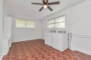 602 Everett St, Conroe, TX 77301 - Photo 21