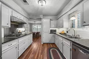 31210 Stella Ln, Tomball, TX 77375 - Photo 13