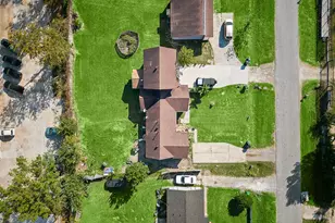 5733 Schutz St, Houston, TX 77032 - Photo 3