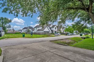 6625 Sivley St, Houston, TX 77055 - Photo 13