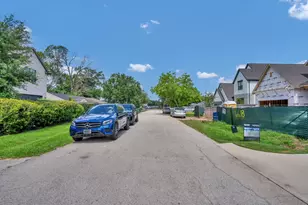 6625 Sivley St, Houston, TX 77055 - Photo 15