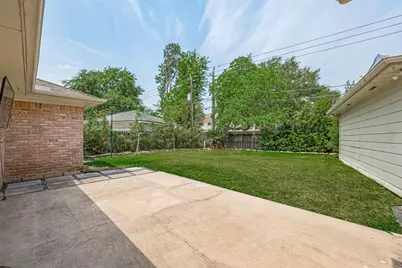 927 Carlingford Lane, Houston, TX 77079 - Photo 27