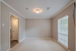 927 Carlingford Ln, Houston, TX 77079 - Photo 5