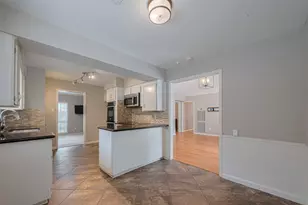 927 Carlingford Ln, Houston, TX 77079 - Photo 11