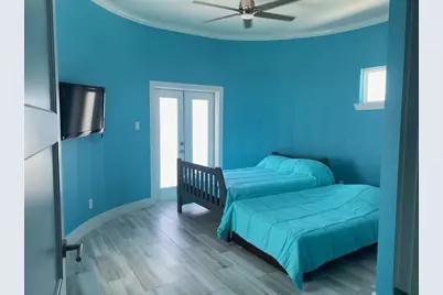 22903 Miramar Drive, Galveston, TX 77554 - Photo 17