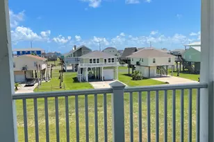 22903 Miramar Dr, Galveston, TX 77554 - Photo 5